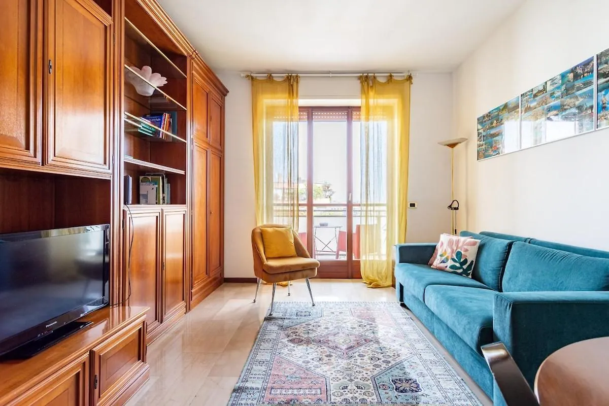 Elegante Alloggio In Centrale Fino A 6 Persone Milaan Italië