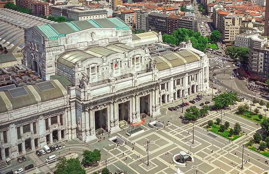 Elegante Alloggio In Centrale Fino A 6 Persone Milaan